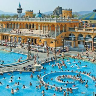 https://transturist.com/wp-content/uploads/2024/12/Szechenyi-Spa-Baths-Press-Photo-Outdoor-Pool-2-320x320.jpg